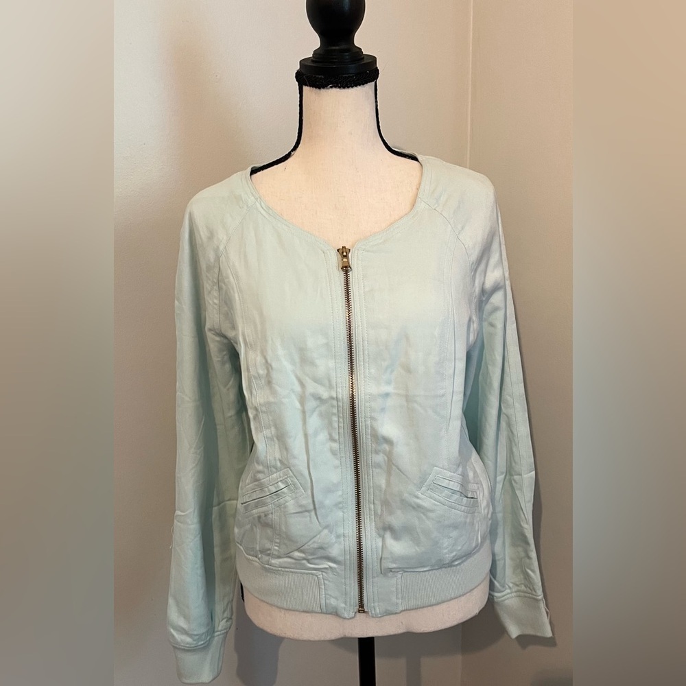 Candie’s Light Green Cropped Bomber Jacket Juniors Size Large